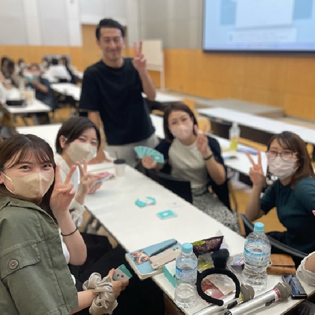 価値観カードを使って、店舗ごとでコミュニケーション。