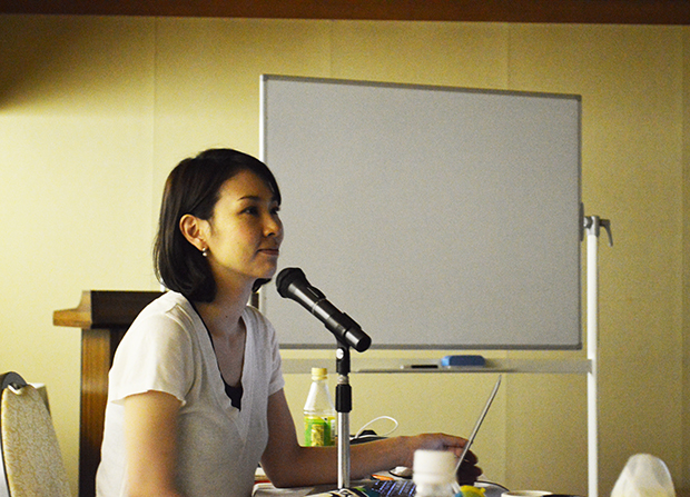 院長による講義。一生懸命耳を傾けます