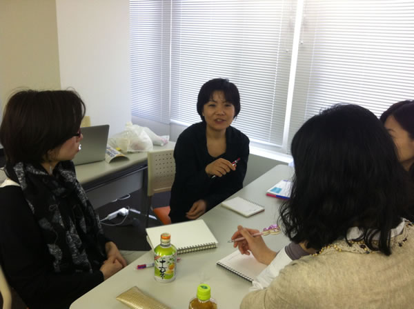 リーダーから積極的に意見発信。