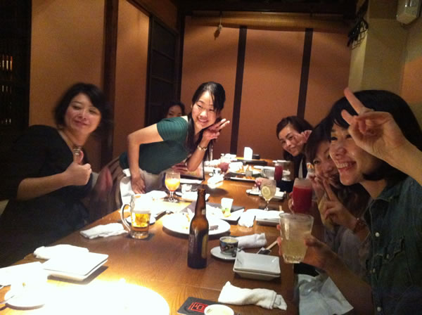 これも恒例。夜の打ち上げ。